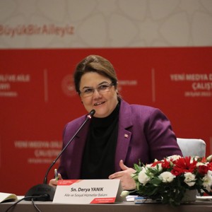 Bakanımız Derya Yanık Yeni Medya Dili ve Aile Çalıştayı'na Katıldı  - fotoğraf 1