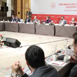 Bakanımız Derya Yanık Yeni Medya Dili ve Aile Çalıştayı'na Katıldı - fotoğraf 2