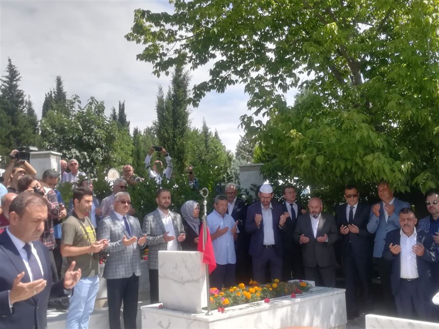 15 Temmuz Demokrasi Şehitlerini Anma ve Milli Birlik Gününde Şehitlik Ziyareti Gerçekleştirildi.