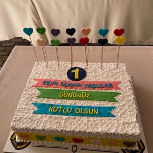 1 Ekim Dünya Yaşlılar Günü'nde  Tarsus SHM personelleri Tarsus Huzurevi'nde kalan baştacı büyüklerimizi ziyaret ederek hayır dualarını aldılar.Büyüklerimize sağlıklı bir ömür diliyoruz.  - fotoğraf 1