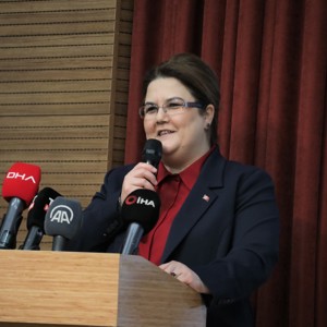 Bakanımız Derya Yanık Kore Gazisine Madalya Tevcihi Törenine Katıldı - fotoğraf 1
