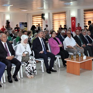 Bakanımız Sayın Derya Yanık Özden Huzurevinde "Dijital Bahar Odası" açılışına katıldı - fotoğraf 4