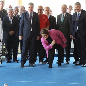 Bakanımız Sayın Derya Yanık Özden Huzurevinde "Dijital Bahar Odası" açılışına katıldı - fotoğraf 8