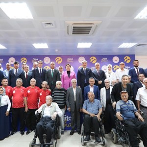 Bakanımız Derya Yanık Osmaniye'de "Dijital Bahar Odası"nın Açılışını Yaptı - fotoğraf 3