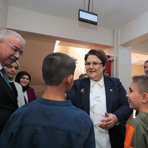 Bakanımız Derya Yanık Karaman’da 2023'e Doğru Şehir Buluşmaları'na Katıldı - fotoğraf 11