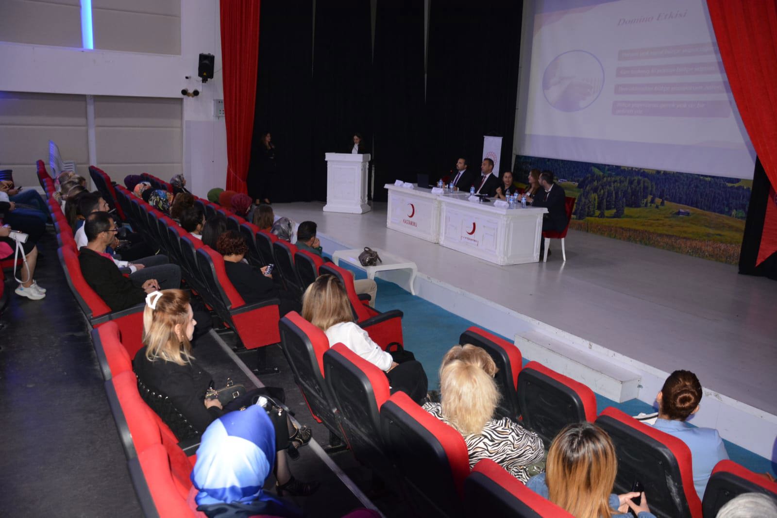 "Finansal Okur Yazarlık ve Kadınların Ekonomik Olarak Güçlenmesi" Semineri Düzenlendi - fotoğraf 1