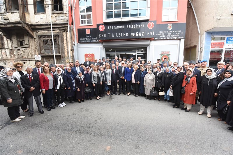 19 Eylül Gaziler Günü Anma Programı Gerçekleştirildi - fotoğraf 10