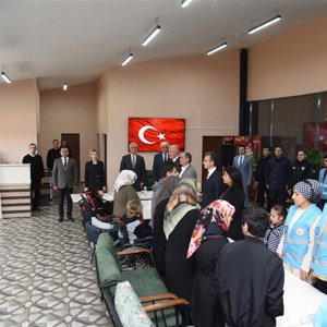 Özel Bireyler Atlı Terapi Merkezinde Proje Kapanış Töreni Gerçekleştirildi  - fotoğraf 14