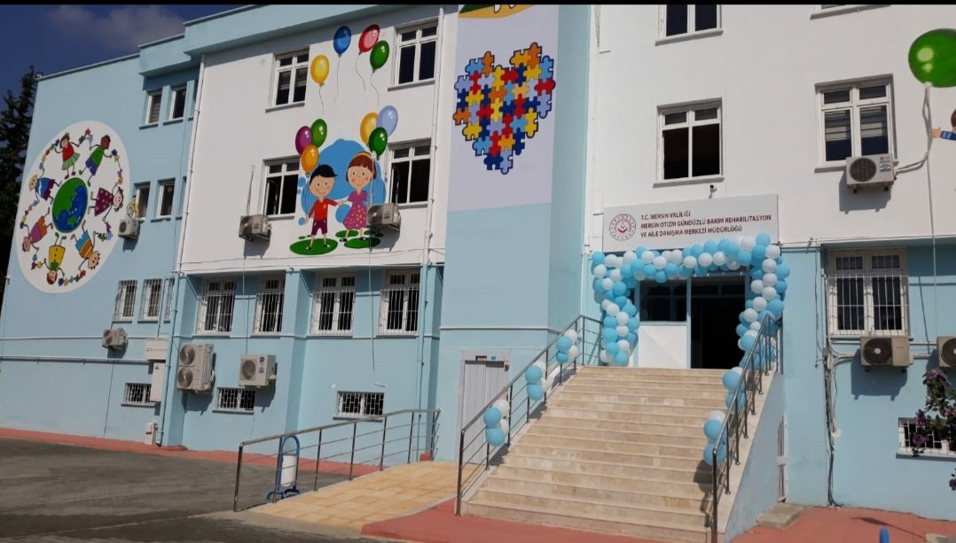  Mersin Otizm Gündüzlü Bakım Merkezi'mizle özel çocuklarımızın sosyalleşmelerini ve toplumsal gelişmelerini sağlayarak yetenek ve becerilerini geliştirmeleri için ihtiyaç duydukları eğitimi almalarını sağlıyoruz.  - fotoğraf 1