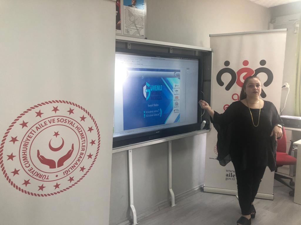  Yenişehir SHM, Necati Volkan İlkokul ve Ortaokul öğrencilerimize "Aile İçi İletişim", "Mahremiyet" ve "Teknoloji Bağımlılığı" konularında eğitim düzenlemiştir. - fotoğraf 1