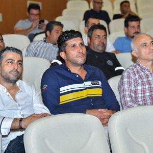 Yenişehir SHM, "Kadına Yönelik Şiddetle Mücadele 5 Milyon Erkeğe Farkındalık Eğitimleri" kapsamında Yenişehir Belediyesi personellerine eğitim düzenledi. - fotoğraf 2