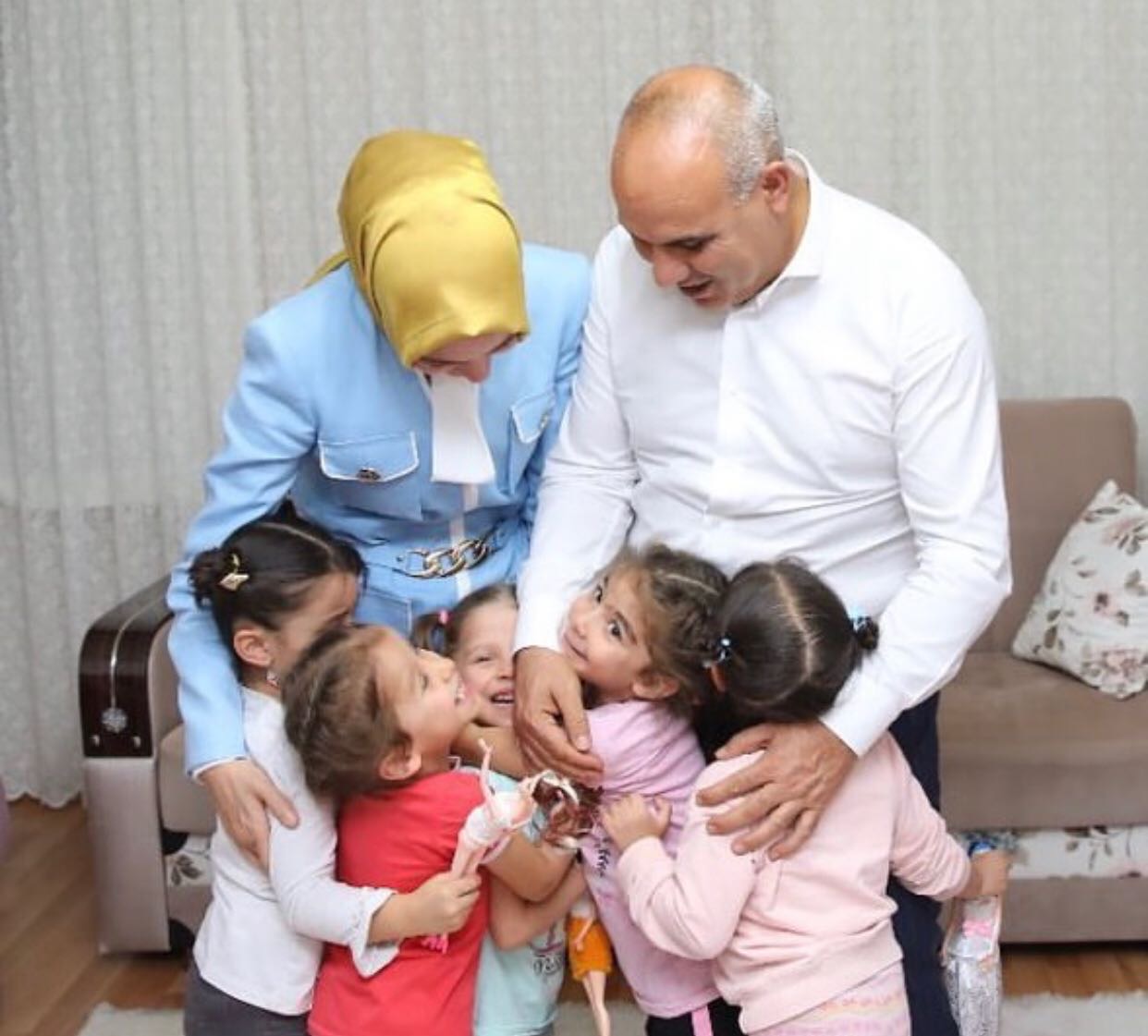 Valimiz Sayın Mustafa KOÇ ve Eşi Sayın Neslihan KOÇ Hanımefendi Çocuk Koordinasyon Merkezi Müdürlüğümüzde Kalan Çocuklarla Bir Araya Geldi