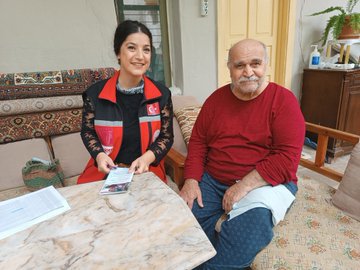 Sosyal hizmet ve sosyal yardımlara ulaşmakta güçlük çeken vatandaşlarımızı hanelerinde ziyaret ederek ihtiyaçlarına yönelik hizmet modellerimizi ve yardımlarımızı ulaştırıyoruz. - fotoğraf 4