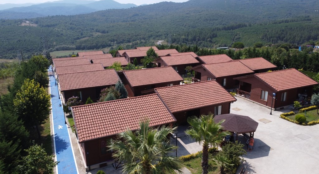 Bakanımız Derya Yanık: “Küçük ev tipi huzurevlerimizde yaşlı çiftlerimizin kendilerini evlerinde hissetmelerini sağlıyoruz”