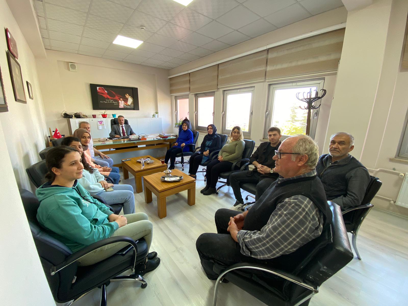 Müdürlüğümüze bağlı Yeşilırmak Çocuk Evleri Sitesi Müdürlüğü'nde değerlendirme toplantısı yapıldı.