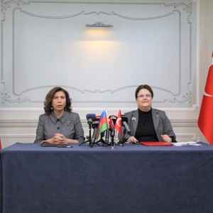 Bakanımız Derya Yanık, Cezayir, Azerbaycan, Libya Ve Singapurlu Mevkidaşlarıyla Bir Araya Geldi - fotoğraf 2