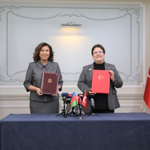 Bakanımız Derya Yanık, Cezayir, Azerbaycan, Libya Ve Singapurlu Mevkidaşlarıyla Bir Araya Geldi - fotoğraf 3