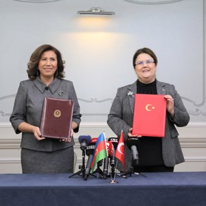Bakanımız Derya Yanık, Cezayir, Azerbaycan, Libya Ve Singapurlu Mevkidaşlarıyla Bir Araya Geldi - fotoğraf 2