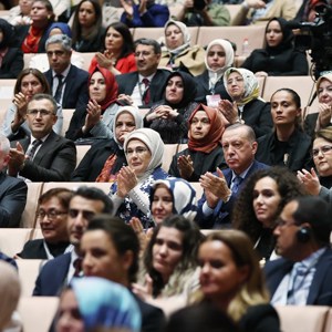 Cumhurbaşkanı Erdoğan ve Bakanımız Derya Yanık, 5. Uluslararası Kadın ve Adalet Zirvesi'ne Katıldı - fotoğraf 3