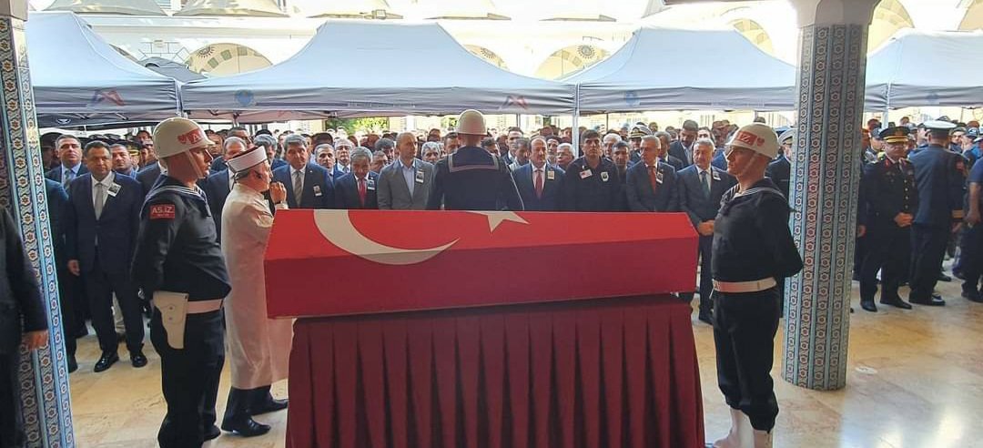 Kahraman şehidimiz P.Kd.Cvş.Özkan DEMİR'i Akbelen Mezarlığında dualarla Hakk'a uğurladık. Azîz şehidimize Allah'tan rahmet, ailemize sabır diliyoruz - fotoğraf 3