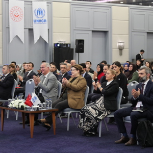 Bakanımız Derya Yanık Göç ve İnsani Yardım STK Çalıştayı’na Katıldı - fotoğraf 2