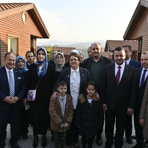 Bakanımız Sayın Derya YANIK İlimiz Yalova’yı ziyaret etti - fotoğraf 2