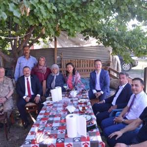 İl Müdürümüz Adem Soylu  Şehit Aileleriyle  Bayramlaştı - fotoğraf 2