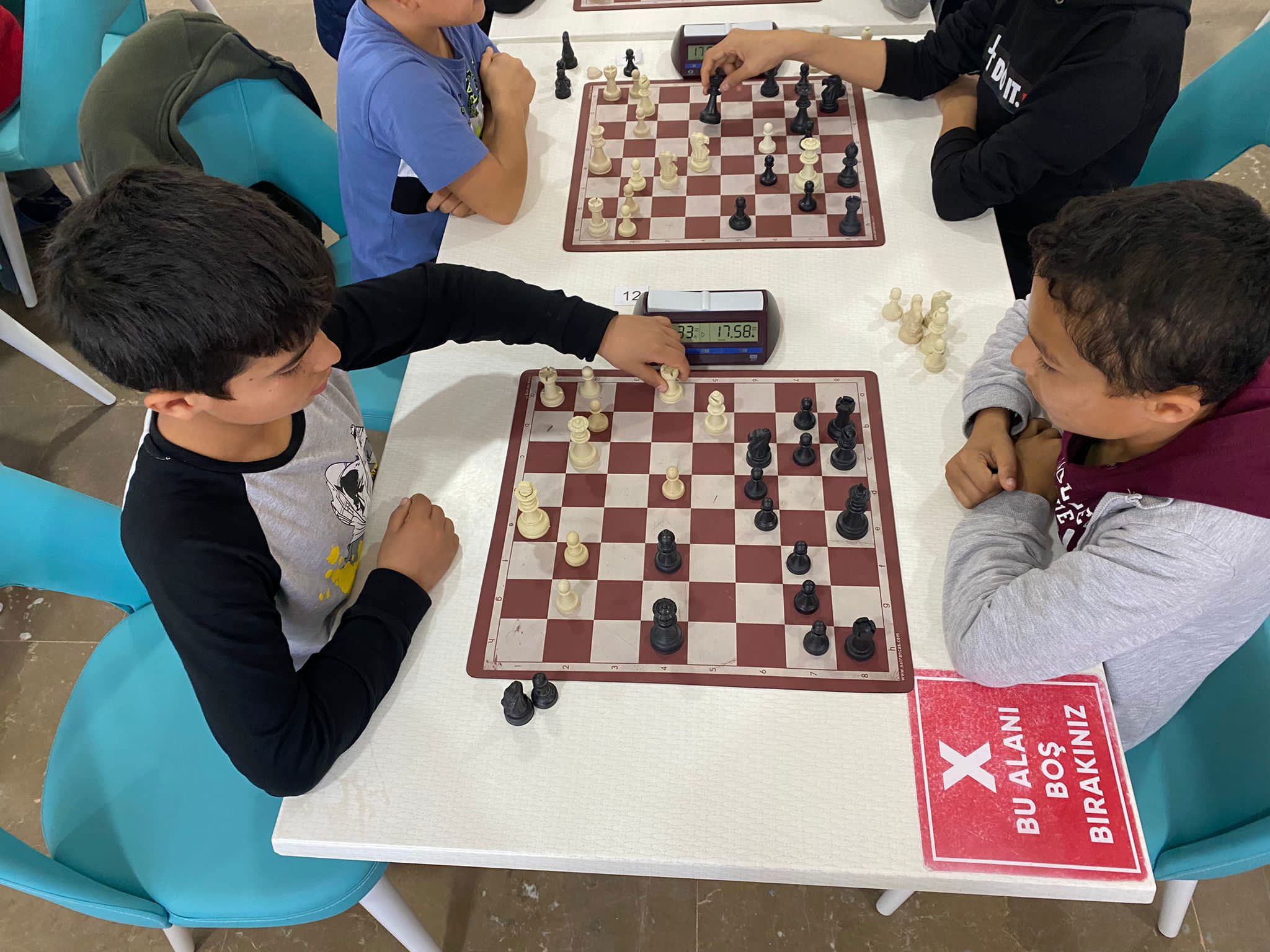 Çocuk Hizmetleri Genel Müdürlüğümüz tarafından ilimizde düzenlenen 7.Türkiye Satranç Turnuvası'nın 2.gününde maçlar devam ediyor,heyecan dorukta.♟♟ - fotoğraf 1