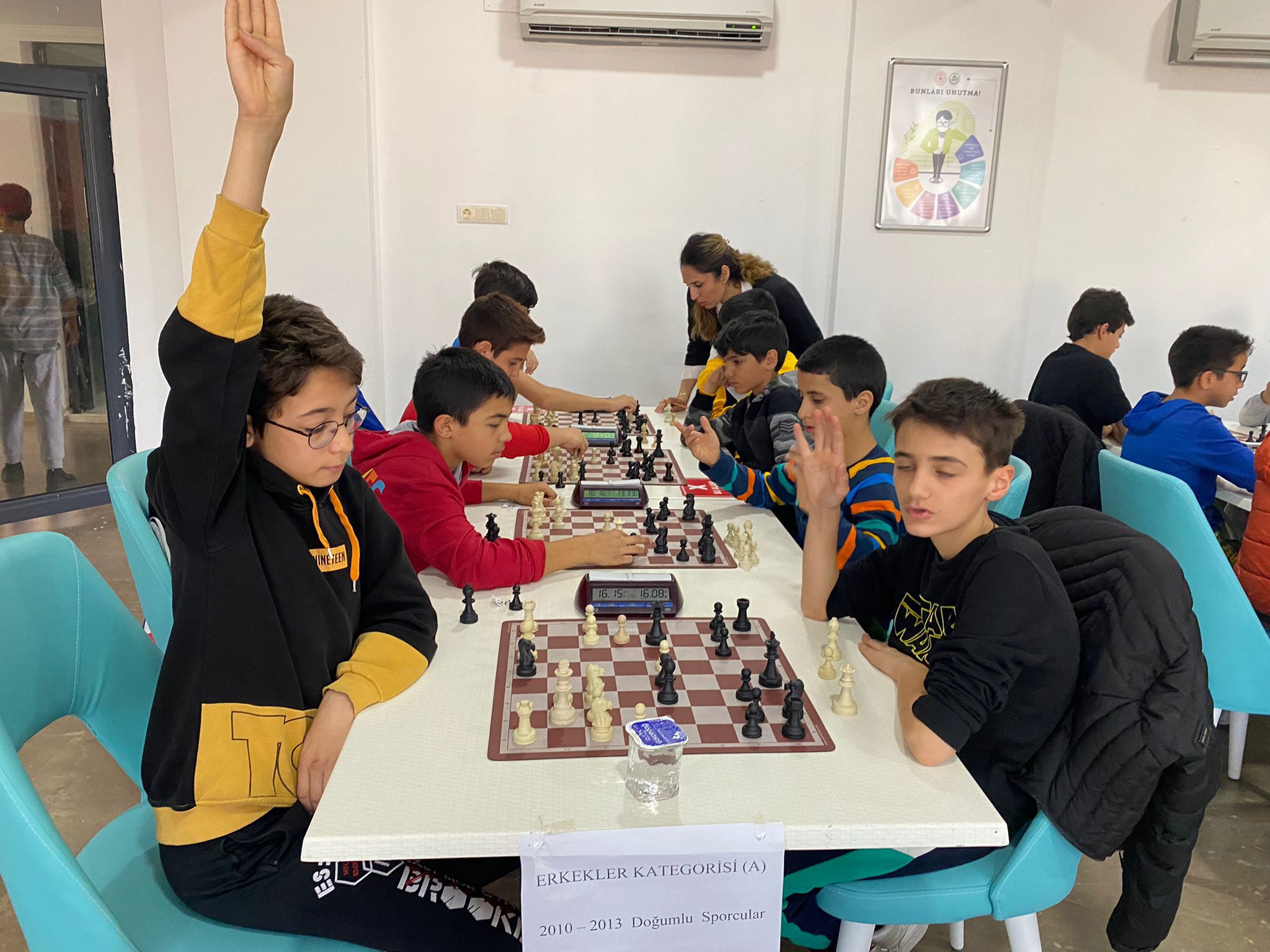 Çocuk Hizmetleri Genel Müdürlüğümüz tarafından ilimizde düzenlenen 7.Türkiye Satranç Turnuvası'nın 2.gününde maçlar devam ediyor,heyecan dorukta.♟♟ - fotoğraf 2