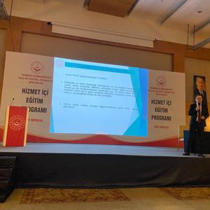 Antalya’da Evlat Edinme Hizmetinde Görevli Personele Yönelik Hizmet İçi Eğitim Programı Düzenlendi - fotoğraf 2