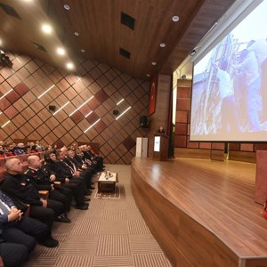 Tüm Türkiye’de Aynı Anda Çök-Kapan- Tutun Deprem Anı Tatbikatı Yapıldı - fotoğraf 6