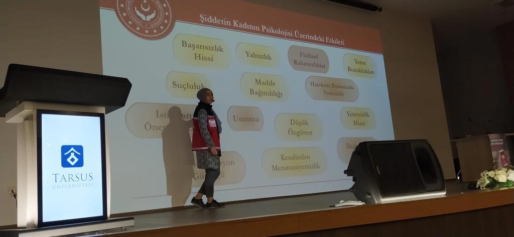 Tarsus SHM tarafından  Tarsus Üniversitesinde  ögrenim gören ögrencilere " Kadına Yönelik Şiddetle Mücadele" ile ilgili farkındalık eğitimi düzenlenmiştir. - fotoğraf 2