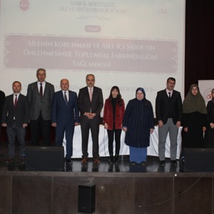 İl Müdürlüğümüz ve İl Müftülüğü işbirliğinde Kültür Turizm İl Müdürlüğü Konferans Salonunda “Ailenin Korunması ve Aile İçi Şiddetin Önlenmesi ” konulu panel düzenlendi - fotoğraf 5