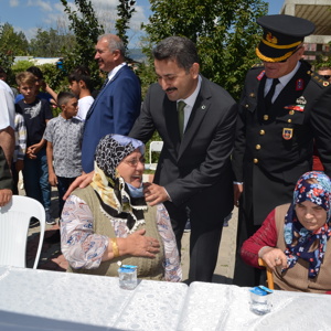 İlimiz Protokolü Kurban Bayramında Huzurevi Sakinlerini Yalnız Bırakmadı - fotoğraf 3
