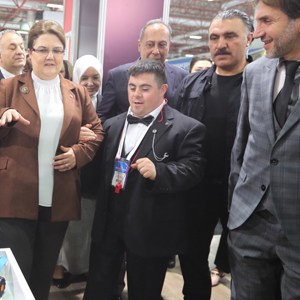 Bakanımız Derya Yanık "12. Engelsiz Yaşam Fuarı Ve Farkındalık Zirvesi"nin Açılışını Gerçekleştirdi - fotoğraf 7