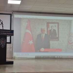 Kastamonu Polis Meslek Yüksekokulu’nda “Aile İçi İletişim ve Kadına Yönelik Şiddetle Mücadele” Eğitimi Gerçekleştirildi. - fotoğraf 3
