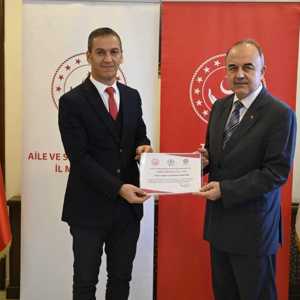 Erişilebilirlik Belgeleri Valimiz Sayın Muammer EROL Tarafından Takdim Edildi - fotoğraf 4