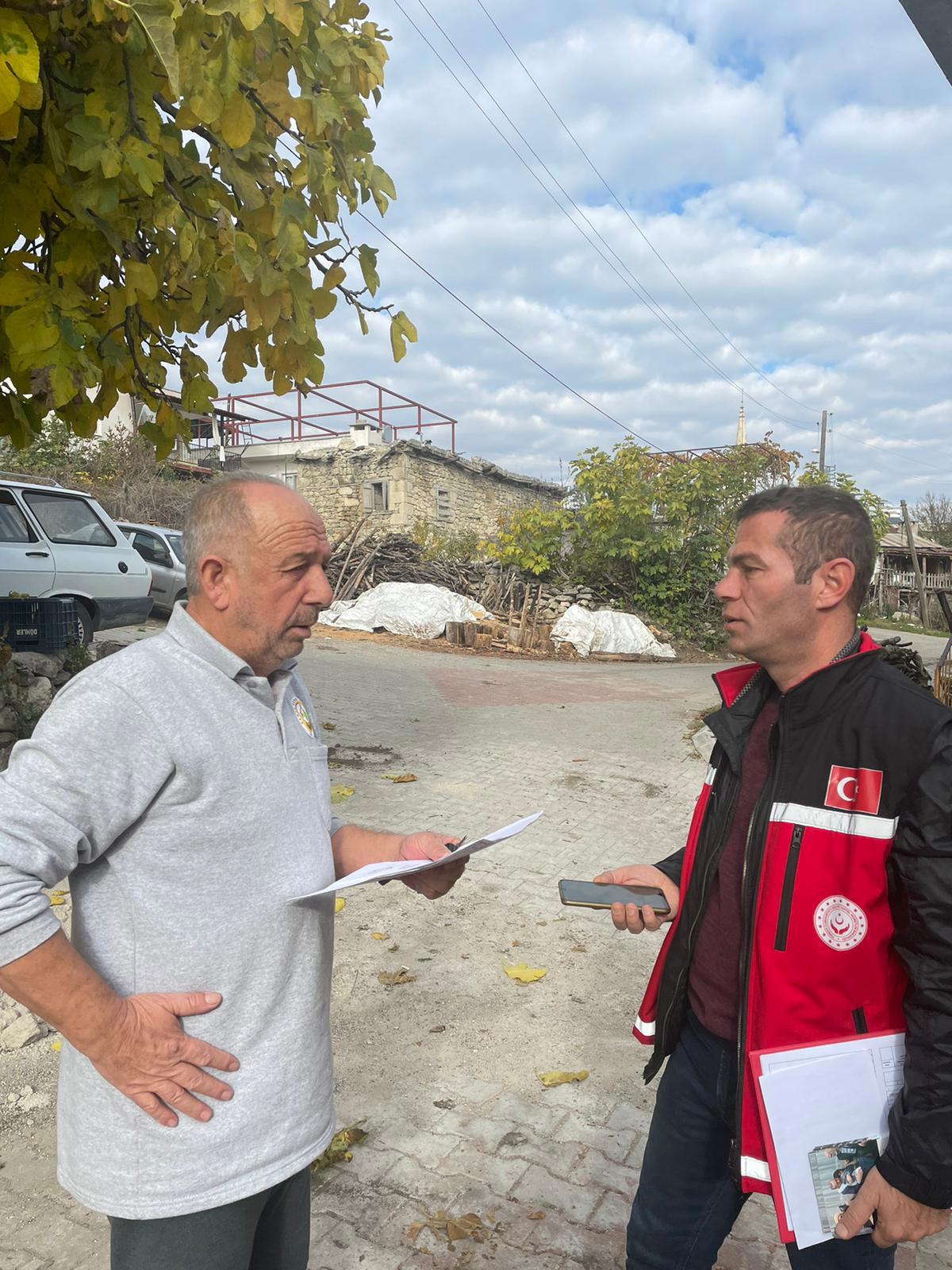 Mezitli SHM, ekiplerimizle vatandaşlarımıza uzanan yardım eli olmaya devam ediyoruz."Ulusal Hane Ziyaretleri" kapsamında "Aile" odaklı sosyal yardım ve sosyal destek hizmetlerimizi sürdürüyoruz. - fotoğraf 1