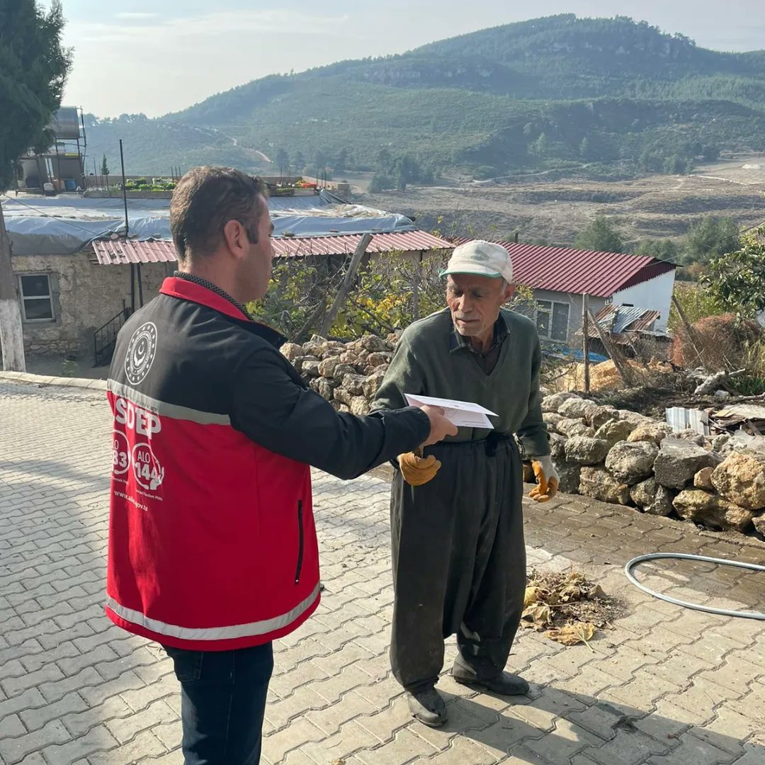 Mezitli SHM, ekiplerimizle vatandaşlarımıza uzanan yardım eli olmaya devam ediyoruz."Ulusal Hane Ziyaretleri" kapsamında "Aile" odaklı sosyal yardım ve sosyal destek hizmetlerimizi sürdürüyoruz. - fotoğraf 3