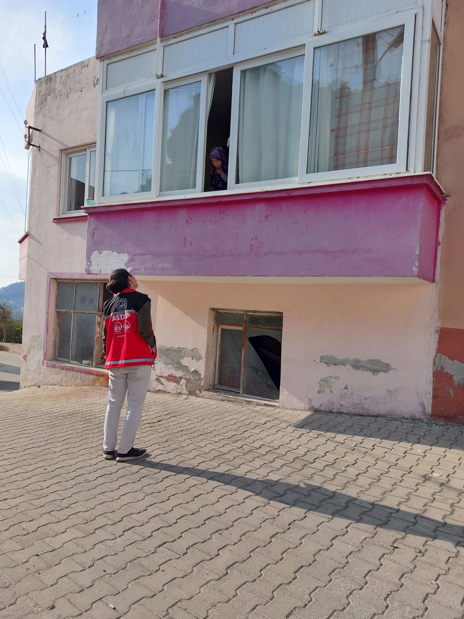 Mezitli SHM, ekiplerimizle vatandaşlarımıza uzanan yardım eli olmaya devam ediyoruz."Ulusal Hane Ziyaretleri" kapsamında "Aile" odaklı sosyal yardım ve sosyal destek hizmetlerimizi sürdürüyoruz. - fotoğraf 4