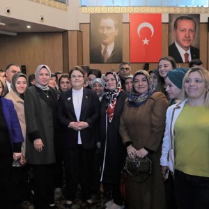 Bakanımız Derya Yanık Adana'da 4 Yeni Sosyal Hizmet Merkezinin Açılışını Gerçekleştirdi - fotoğraf 7