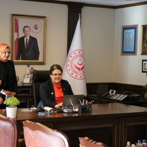 Bakanımız Derya Yanık AA'nın "Yılın Fotoğrafları" Oylamasına Katıldı - fotoğraf 1