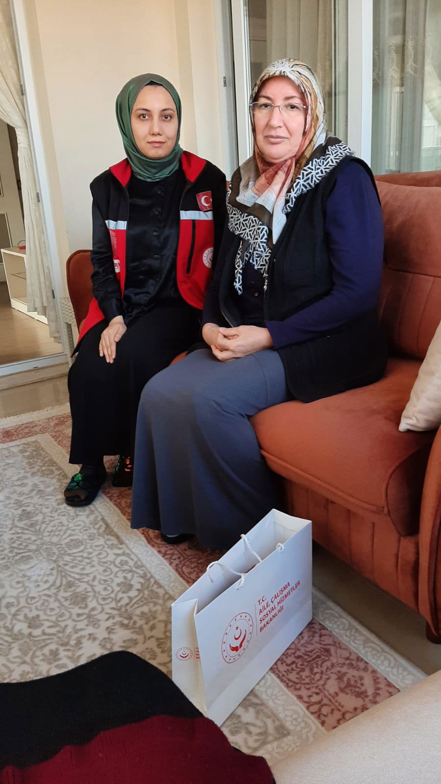 Kahraman şehitlerimizin çok kıymetli ailelerinizi ziyaret ettik. - fotoğraf 3