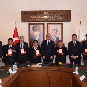 Kuzey Kıbrıs Türk Cumhuriyeti Millî Mücadele Madalyası Tevcih Töreni - fotoğraf 1
