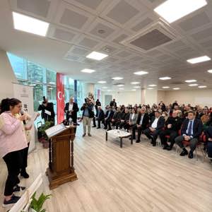 3 Aralık Dünya Engelliler Günü sebebiyle, güne Valimiz Sayın Avni Çakır ve il protokolümüz ile birlikte engelli dernekleri temsilcileri, engelli vatandaşlar ve aileleri ile kahvaltı programında bir araya geldik. - fotoğraf 4