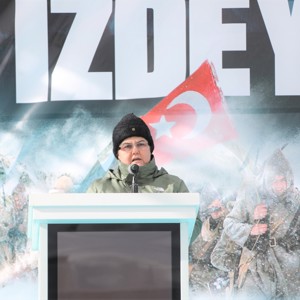 Bakanımız Derya Yanık Sarıkamış Şehitlerini Anma Töreni'ne Katıldı - fotoğraf 1