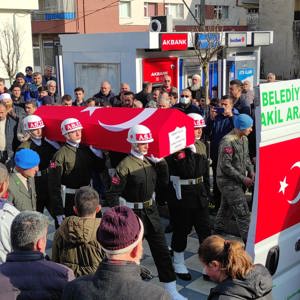 Yedek Subay Ahmet Nejat Köse Giresun'un Eynesil ilçesinde Son Yolculuğuna Uğurlandı - fotoğraf 4