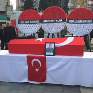 Yedek Subay Ahmet Nejat Köse Giresun'un Eynesil ilçesinde Son Yolculuğuna Uğurlandı - fotoğraf 5