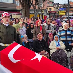 Yedek Subay Ahmet Nejat Köse Giresun'un Eynesil ilçesinde Son Yolculuğuna Uğurlandı - fotoğraf 9