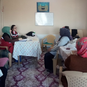 AEP Kapsamında Tirebolu Avcılı Köyü Kuran Kursu ve Halk Eğitim Merkezi Kursiyerlerine  Tirebolu SHM Eğitim ve Danışmanlık Birimi Meslek Elemanları Tarafından Eğitim Verildi - fotoğraf 2